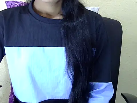 Snapshot of Khushi_v chatting on 02.26.26 Khushi v online show from 02.26.26