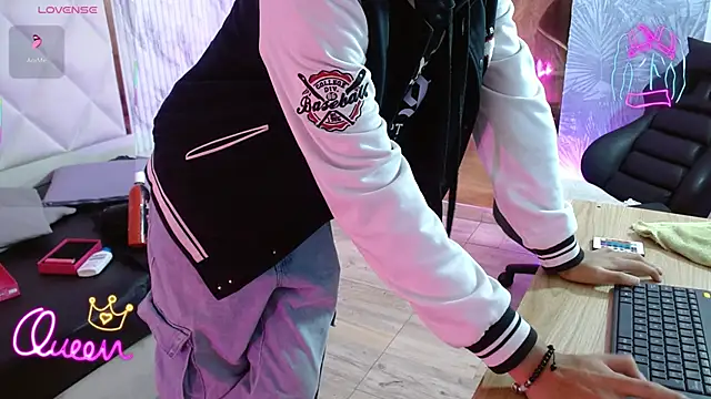 osamu tay online show from 02.05.26