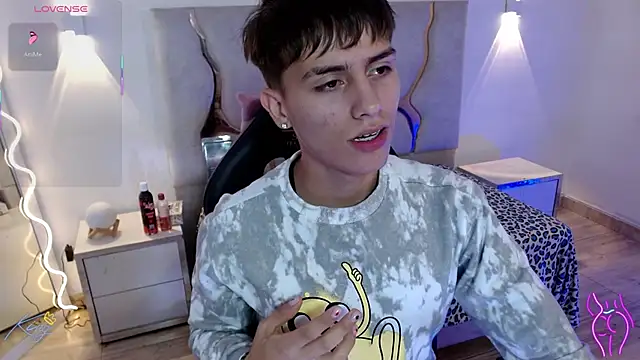 EVAN TAY online show from 02.11.26