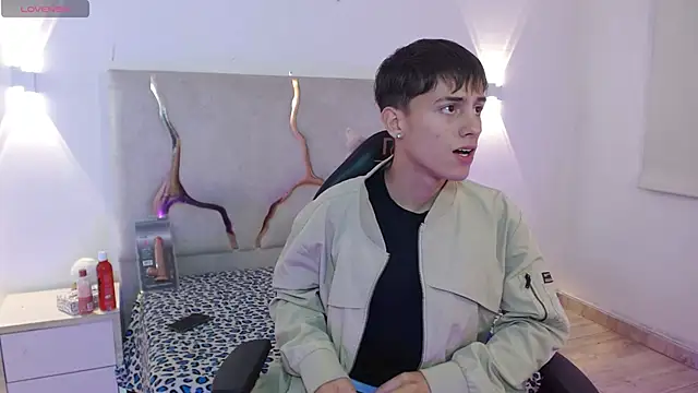 EVAN TAY online show from 02.17.26