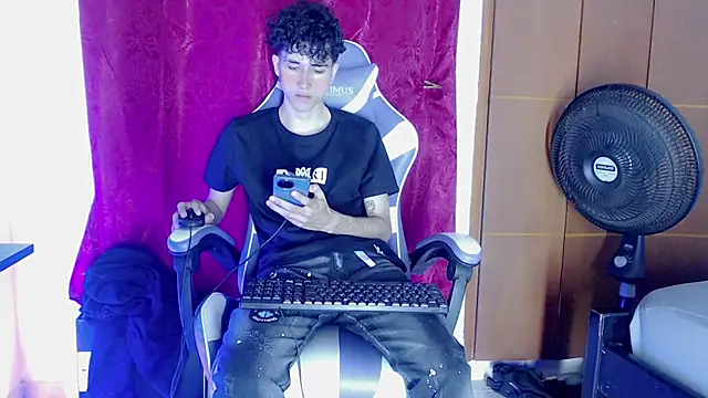 Johnny cagee  online show from 02.16.26