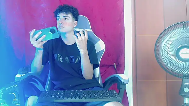 Johnny cagee  online show from 03.02.26