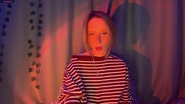 DellaCampbell online show from 04.03.26