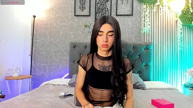 Snapshot of lana_gill1 chatting on 05.21.26 lana gill1 online show from 05.21.26