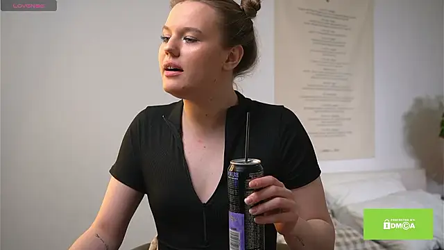 Snapshot of Agatha_Gris chatting on 02.01.26 Agatha Gris online show from 02.01.26