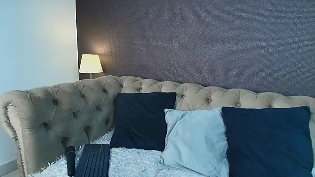 Megan  Honey online show from 02.20.26