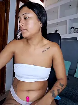 Layla em online show from 03.01.26