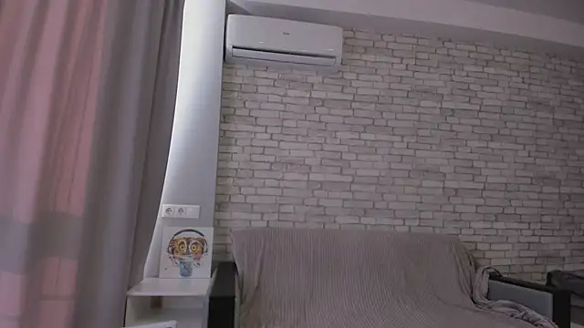 Snapshot of calystria chatting on 03.04.26 calystria online show from 03.04.26