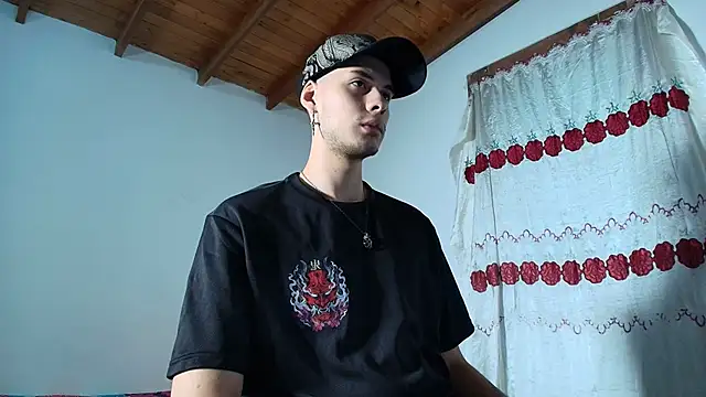 Snapshot of Vlad__night chatting on 05.16.26 Vlad night online show from 05.16.26
