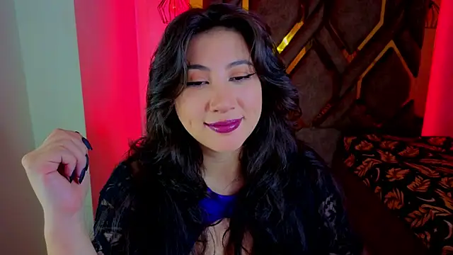 Snapshot of Luvienne chatting on 02.19.26 Luvienne online show from 02.19.26