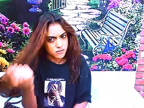 Snapshot of IndianPretty14u2Luv chatting on 04.02.26 IndianPretty14u2Luv online show from 04.02.26