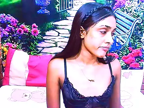 Snapshot of IndianPretty14u2Luv chatting on 04.15.26 IndianPretty14u2Luv online show from 04.15.26