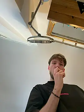 YoungSkinnyBoy20 online show from 02.15.26