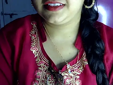 Snapshot of Cute_Aliyaa chatting on 07.03.26 Cute Aliyaa online show from 07.03.26