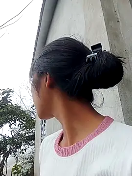 Snapshot of Hoa-tuylip chatting on 02.04.26 Hoa-tuylip online show from 02.04.26