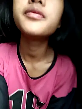 Snapshot of Hoa-tuylip chatting on 02.27.26 Hoa-tuylip online show from 02.27.26