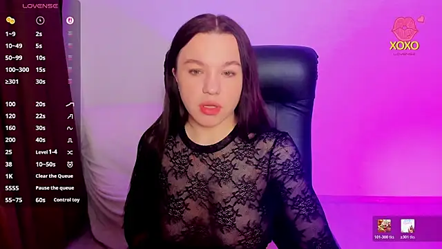 Snapshot of Mia_Mia999 chatting on 04.05.26 Mia Mia999 online show from 04.05.26