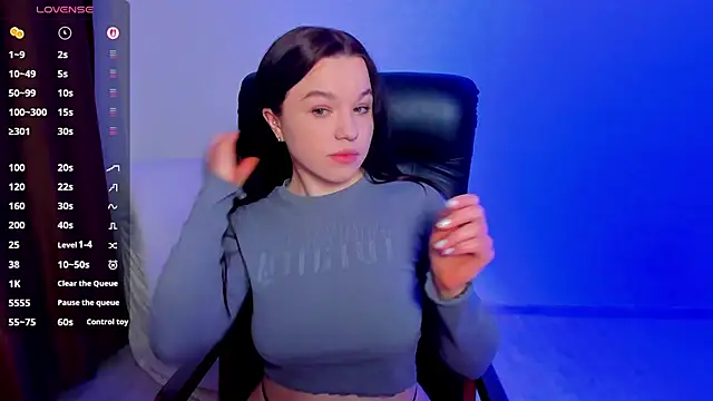 Snapshot of Mia_Mia999 chatting on 04.12.26 Mia Mia999 online show from 04.12.26