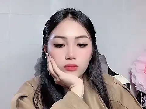 Thuy79 online show from 02.12.26