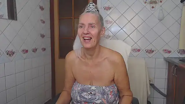 Snapshot of lukerya chatting on 01.02.25 lukerya online show from 01.02.25