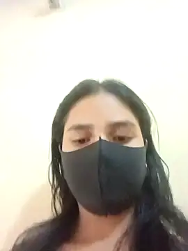 Snapshot of Mahira-- chatting on 05.17.26 Mahira-- online show from 05.17.26