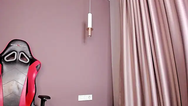 Snapshot of hellewkitty chatting on 02.01.26 hellewkitty online show from 02.01.26