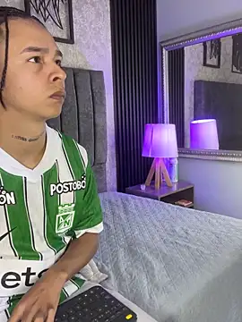 Snapshot of bliinkii_and_luka_ chatting on 02.25.26 bliinkii and luka online show from 02.25.26