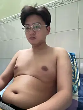 Kami Kazo online show from 04.20.26