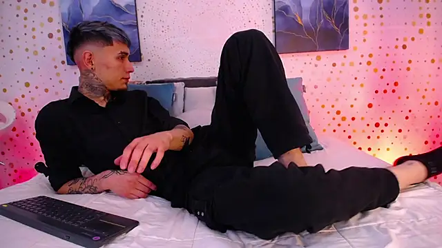 Max Hader online show from 02.10.26