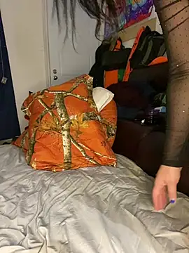 Snapshot of arsegeau chatting on 02.24.26 arsegeau online show from 02.24.26