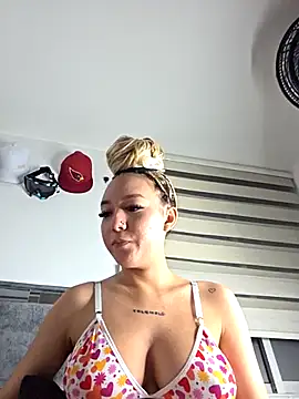 alaia princess online show from 04.17.26