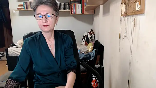 katemodel online show from 10.09.25