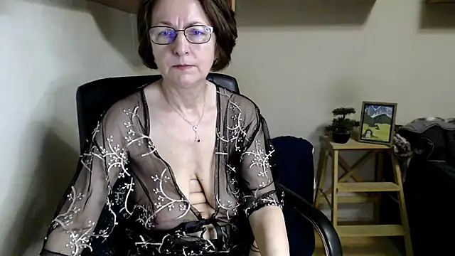 katemodel online show from 06.30.26