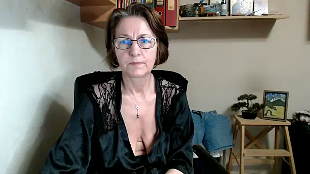 katemodel online show from 07.16.26