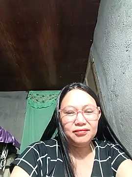 Snapshot of hotpinay_45 chatting on 04.01.26 hotpinay 45 online show from 04.01.26