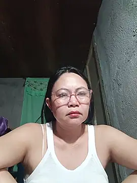 Snapshot of hotpinay_45 chatting on 04.13.26 hotpinay 45 online show from 04.13.26