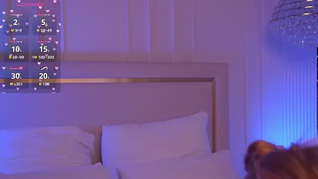 MollyHilton online show from 04.10.26