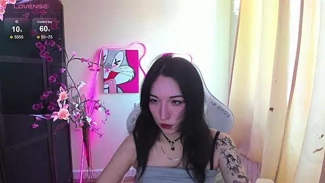 Snapshot of AliceeinWonderlanddd chatting on 02.03.26 AliceeinWonderlanddd online show from 02.03.26