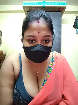 Curvy Trisha online show from 07.03.26