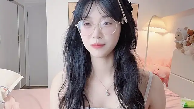 Luminous4173 online show from 06.02.26