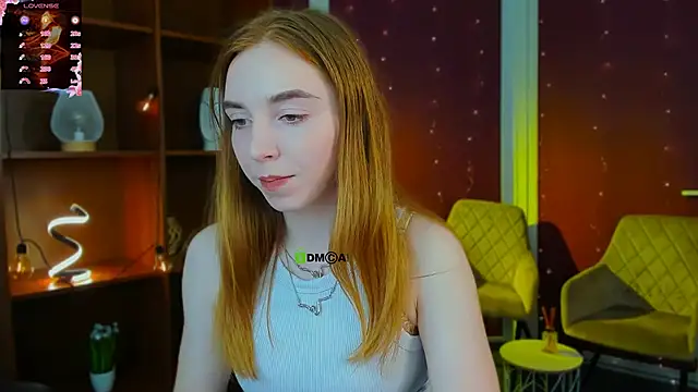 Snapshot of stella_flower chatting on 04.18.26 stella flower online show from 04.18.26