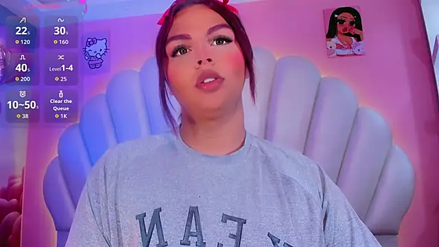 Snapshot of Maia_Hotts chatting on 02.15.26 Maia Hotts online show from 02.15.26