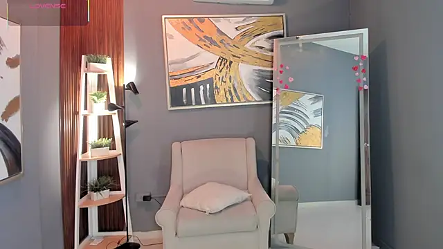 Snapshot of nina_swaan chatting on 02.12.26 nina swaan online show from 02.12.26