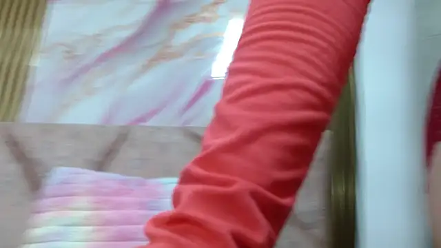 ElaMurray02 online show from 04.14.26