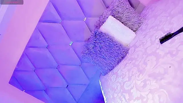 EmmaSweet23 online show from 04.09.26