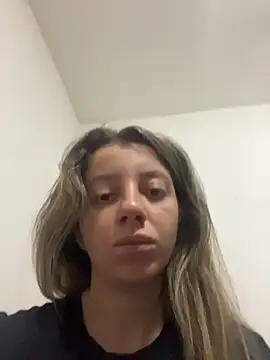 Snapshot of casal_uai chatting on 05.20.26 casal uai online show from 05.20.26