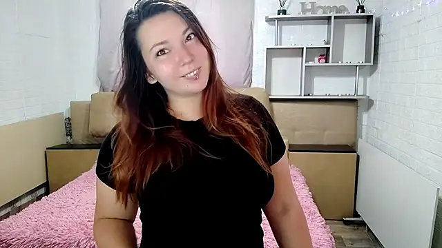 Snapshot of NotYourDoll chatting on 07.15.26 NotYourDoll online show from 07.15.26