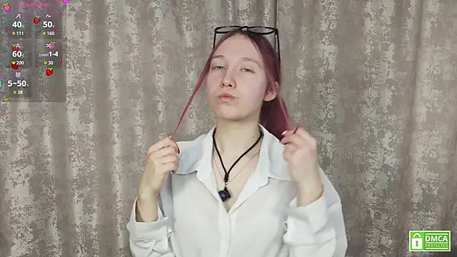 Snapshot of Cutie_Ellis chatting on 02.05.26 Cutie Ellis online show from 02.05.26