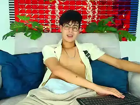 ThiiagoSaeenz online show from 02.15.26