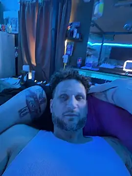 Snapshot of mileslongdeep chatting on 02.16.26 mileslongdeep online show from 02.16.26